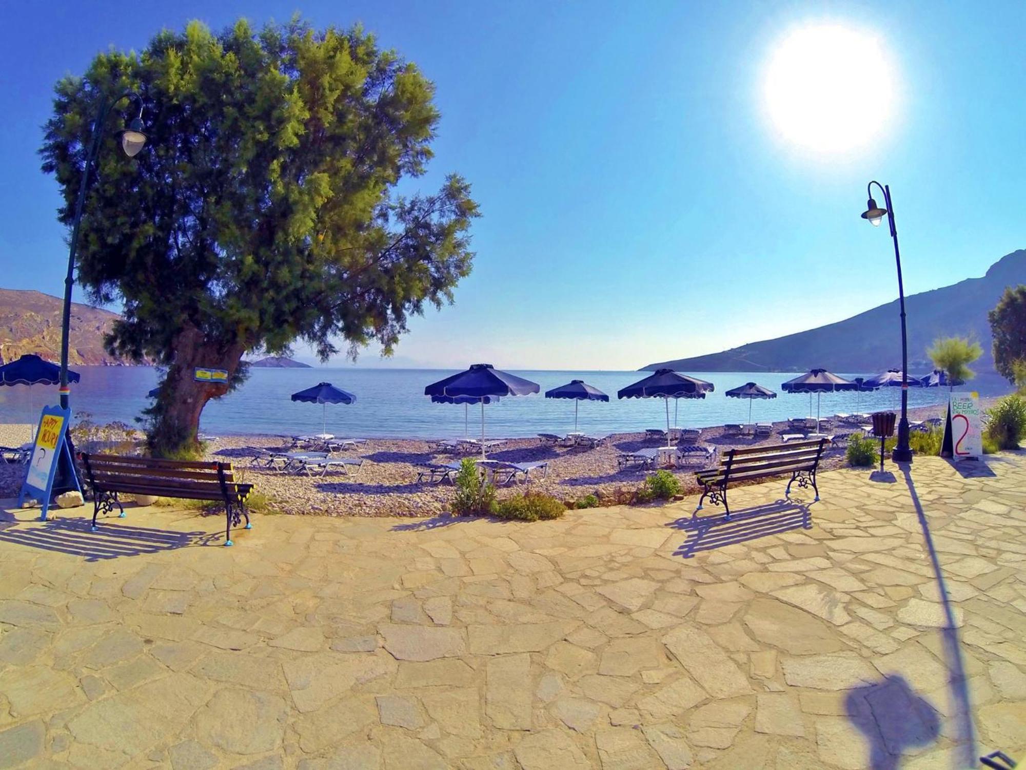 Dream Island Hotel Livadia  ภายนอก รูปภาพ