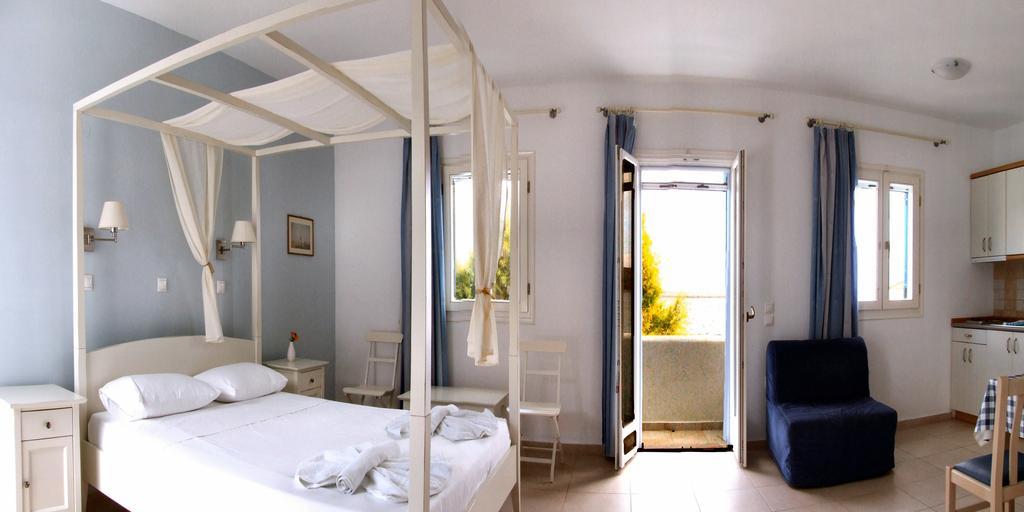 Dream Island Hotel Livadia  ภายนอก รูปภาพ